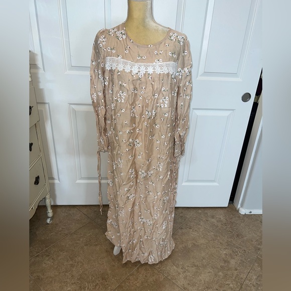 $5 NIGHTGOWN SIZE SMALL. NEW WITHOUT TAGS. $5 IF BUNDLED - Picture 2 of 7